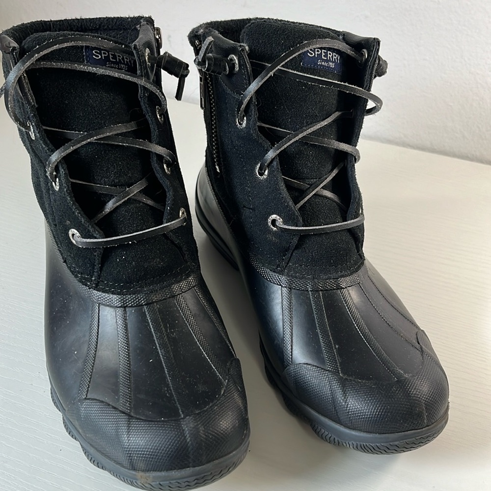 Excellent condition Sperry rain boots